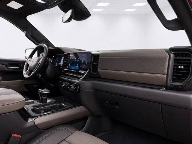 Used 2025 Chevrolet Silverado 1500 ZR2 w/ Technology Package AWD/4WD image 18