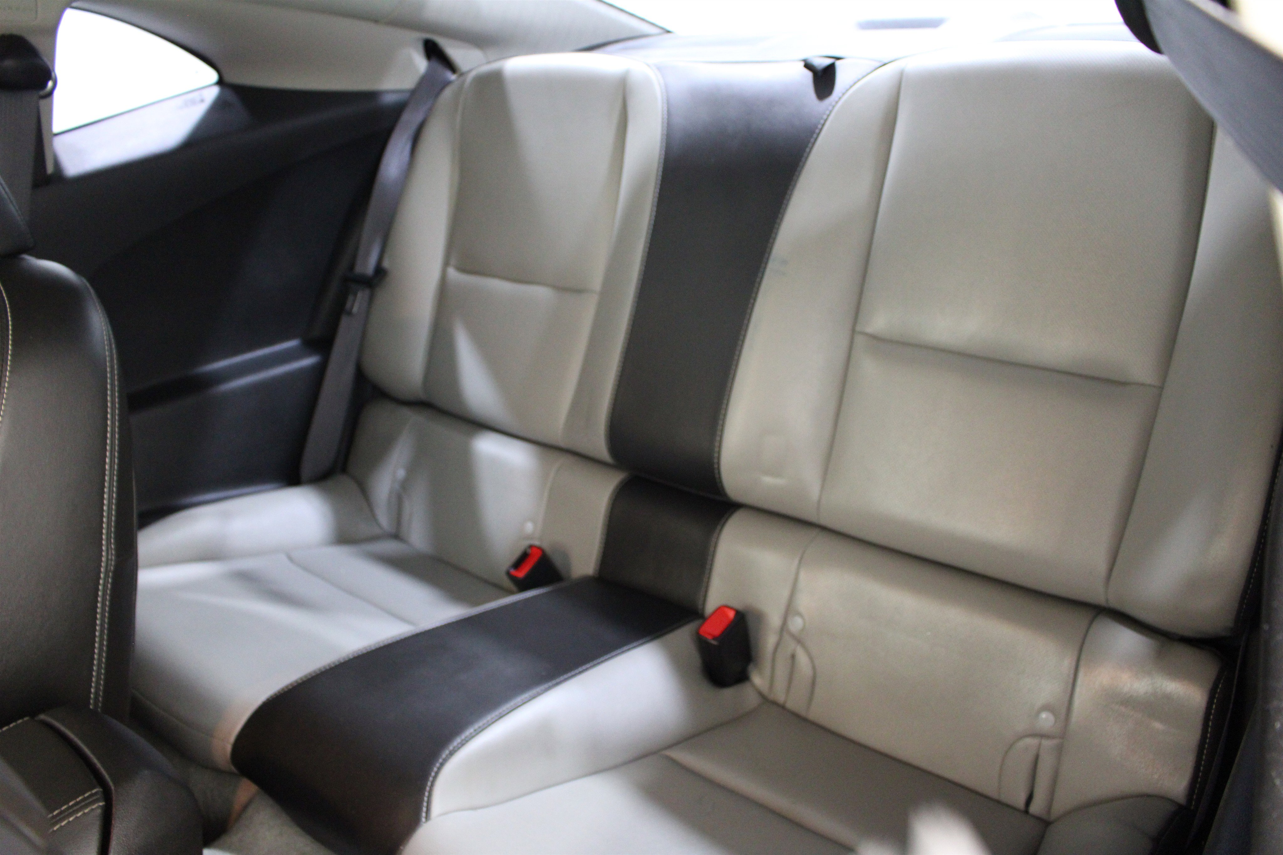 Used 2010 Chevrolet Camaro SS RWD image 21