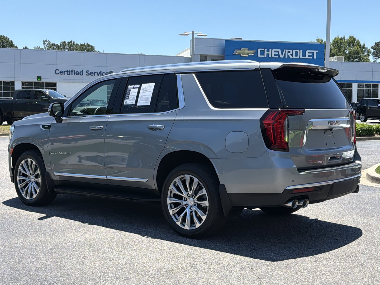 Used 2024 GMC Yukon Denali w/ Max Trailering Package AWD/4WD image 10