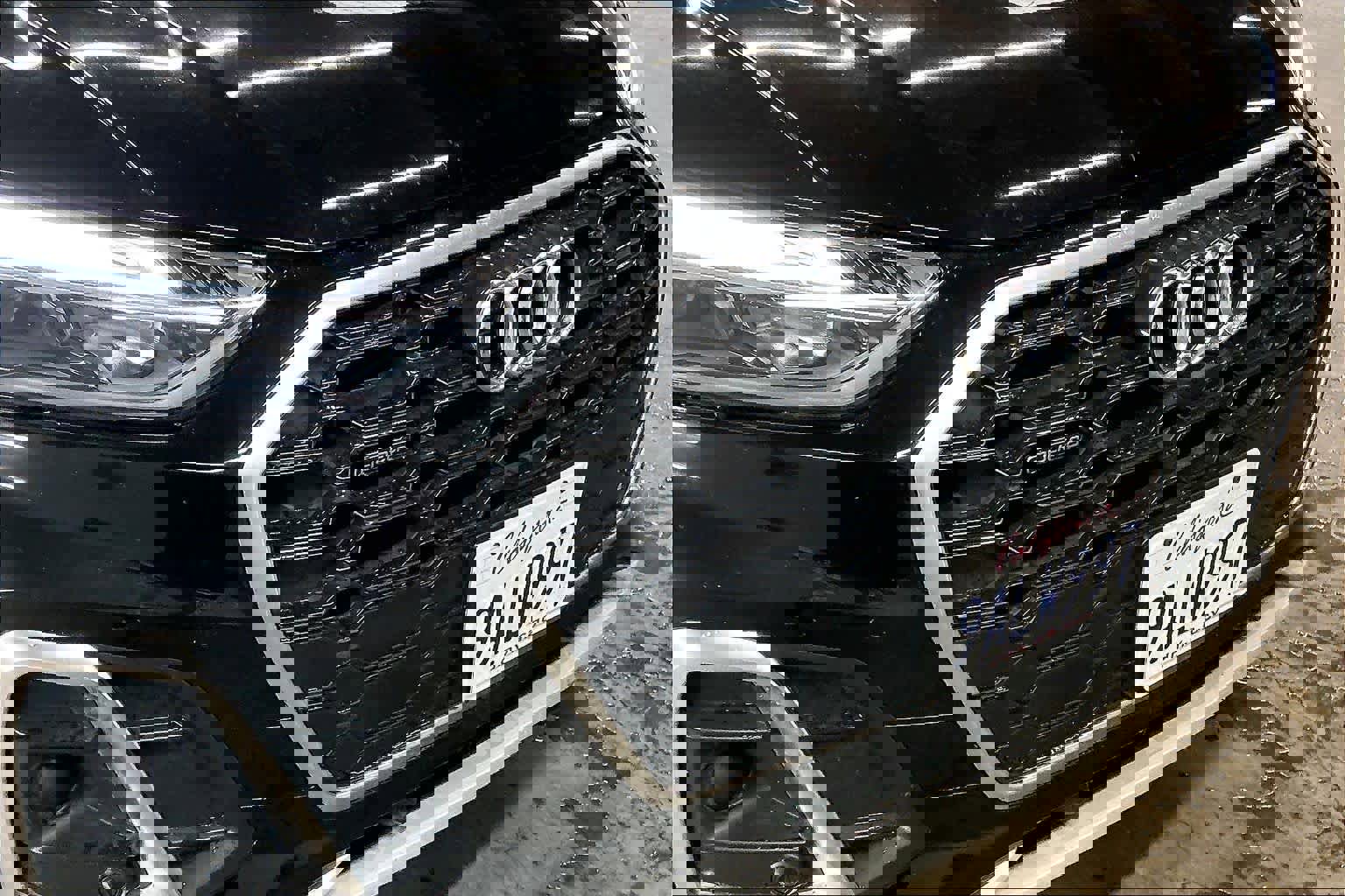 Used 2022 Audi Q5 e Premium Plus w/ Premium Plus Package image 32