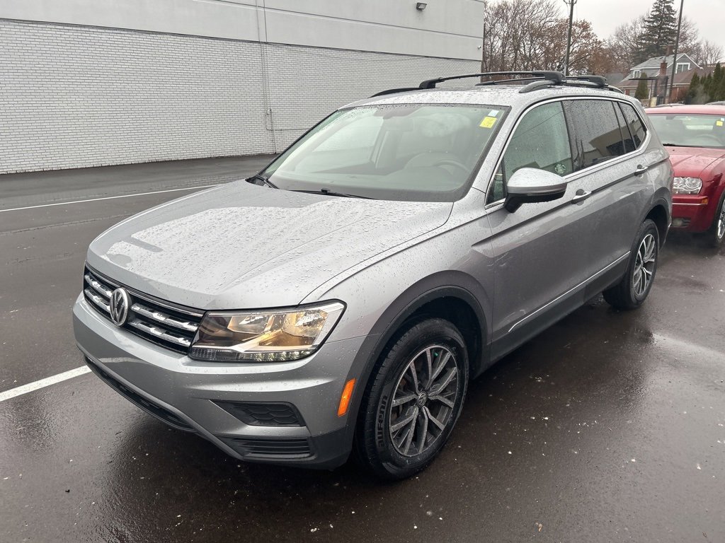 Used 2020 Volkswagen Tiguan SE w/ Panoramic Sunroof Package