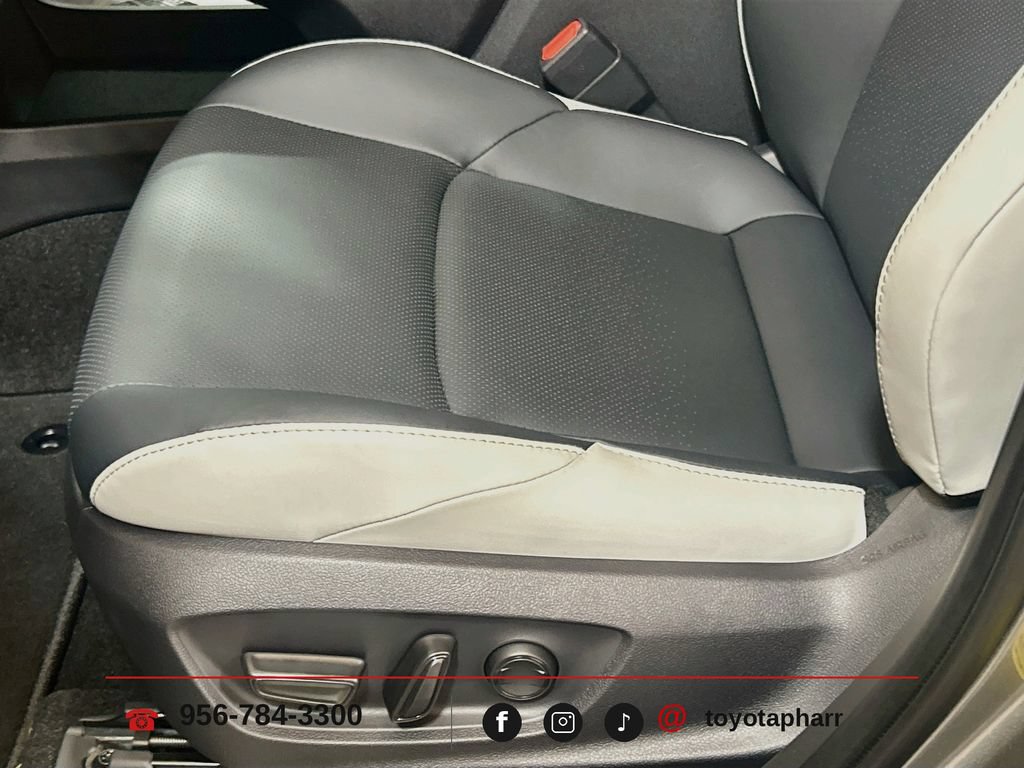 New 2026 Toyota bZ FWD image 18