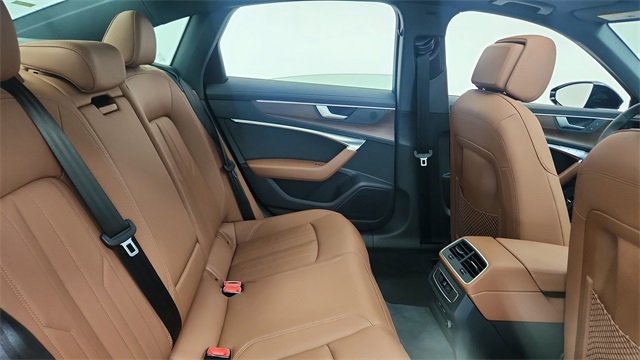 Used 2025 Audi A6 2.0T Premium image 24