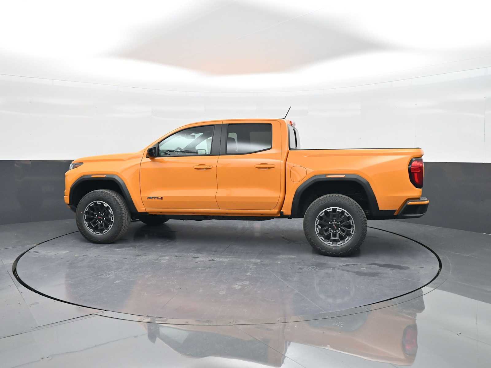 New 2026 GMC Canyon AT4 image 5