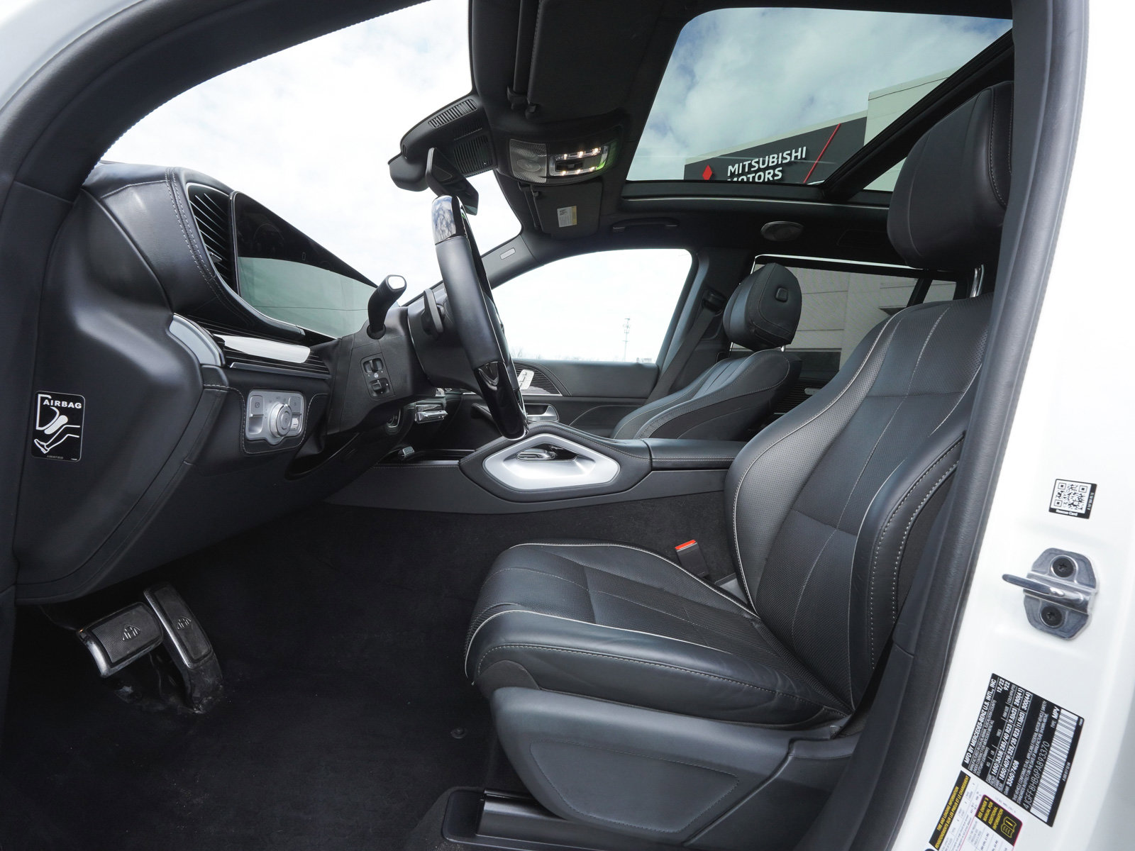 Used 2023 Mercedes-Benz Maybach GLS 600 4MATIC image 36