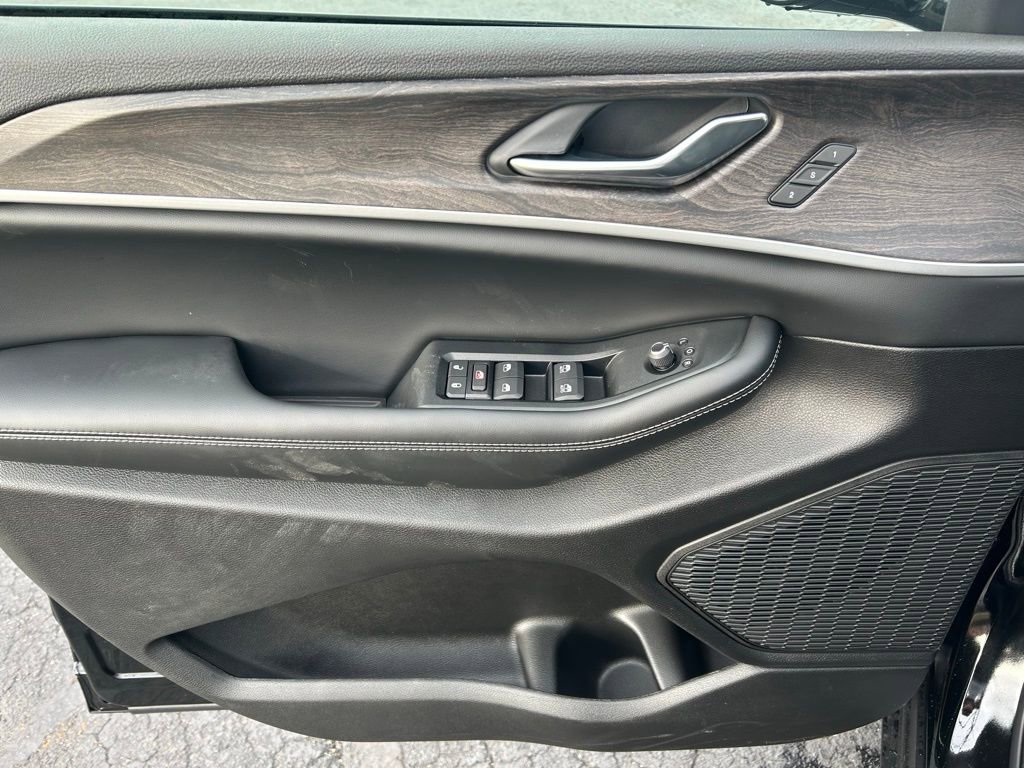 New 2025 Jeep Grand Cherokee Limited image 3