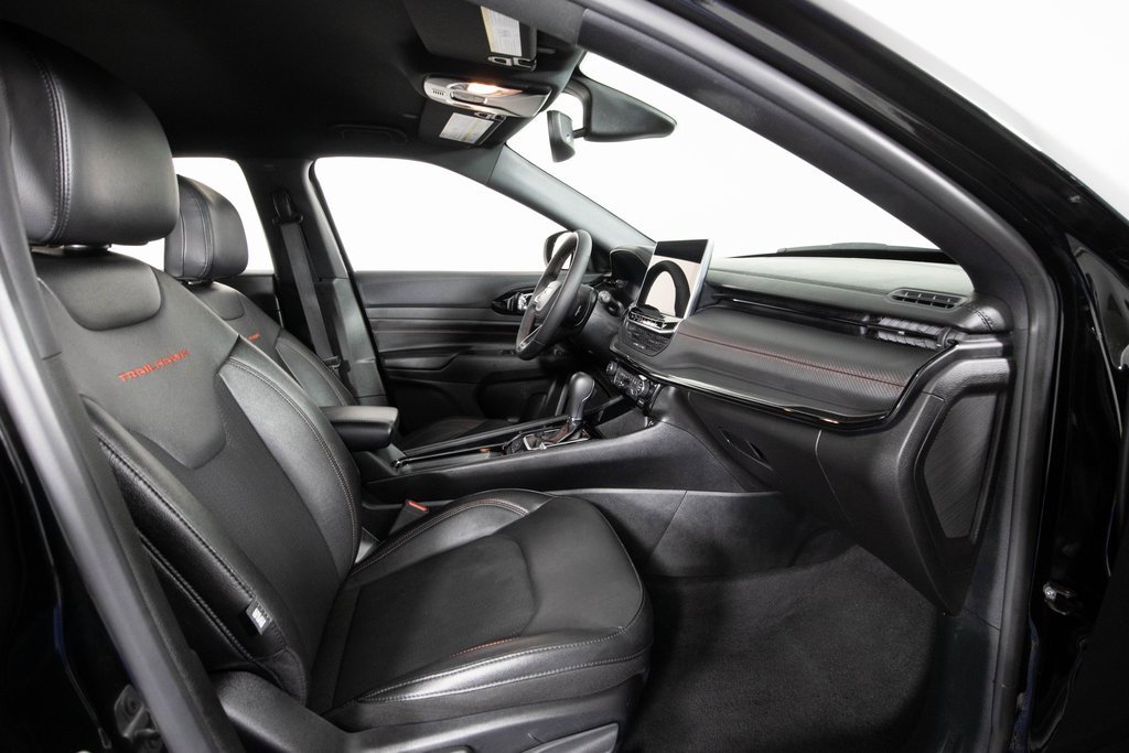 Used 2024 Jeep Compass Trailhawk image 20