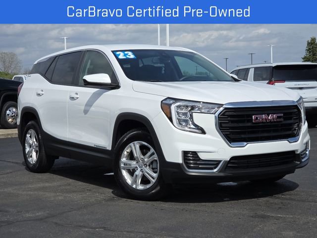 Used 2023 GMC Terrain SLE image 2