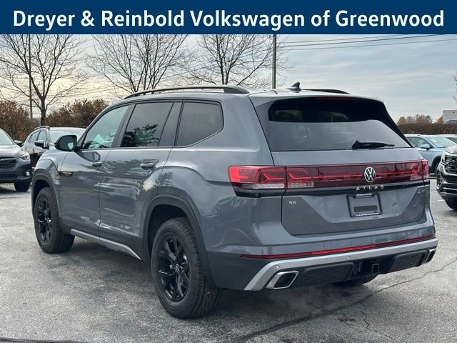 New 2026 Volkswagen Atlas Peak Edition image 5