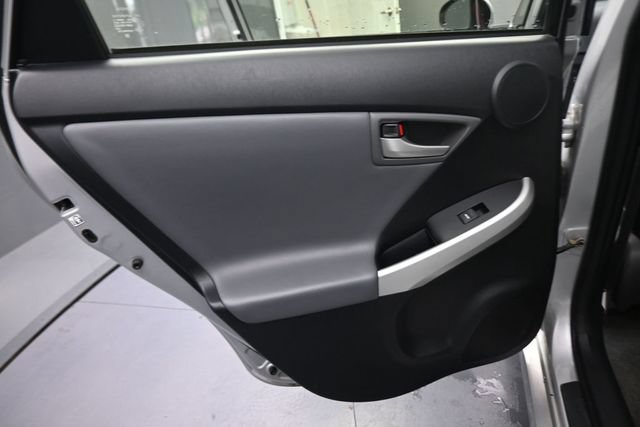 Used 2015 Toyota Prius Five FWD image 26