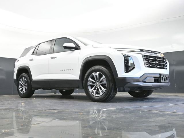Used 2025 Chevrolet Equinox LT FWD image 34