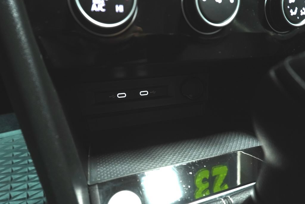 Used 2023 Volkswagen Taos S FWD image 17
