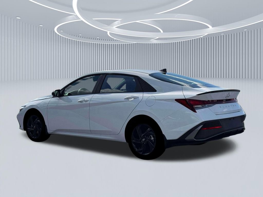 New 2026 Hyundai Elantra Sport FWD image 4