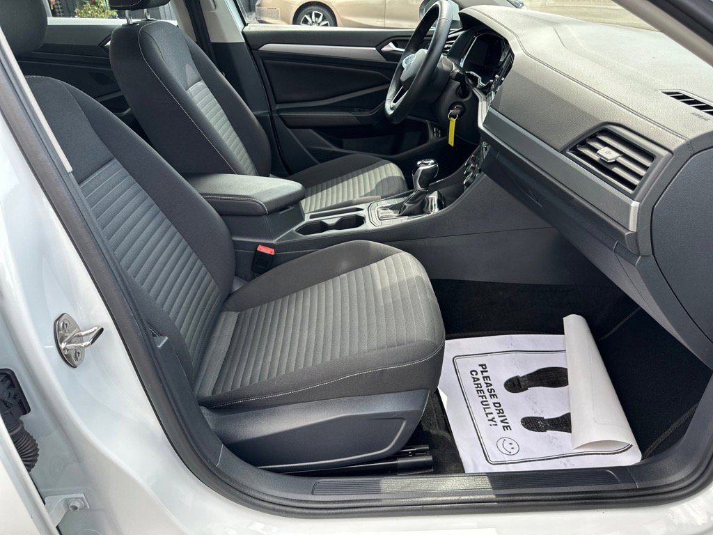 Used 2024 Volkswagen Jetta S image 19