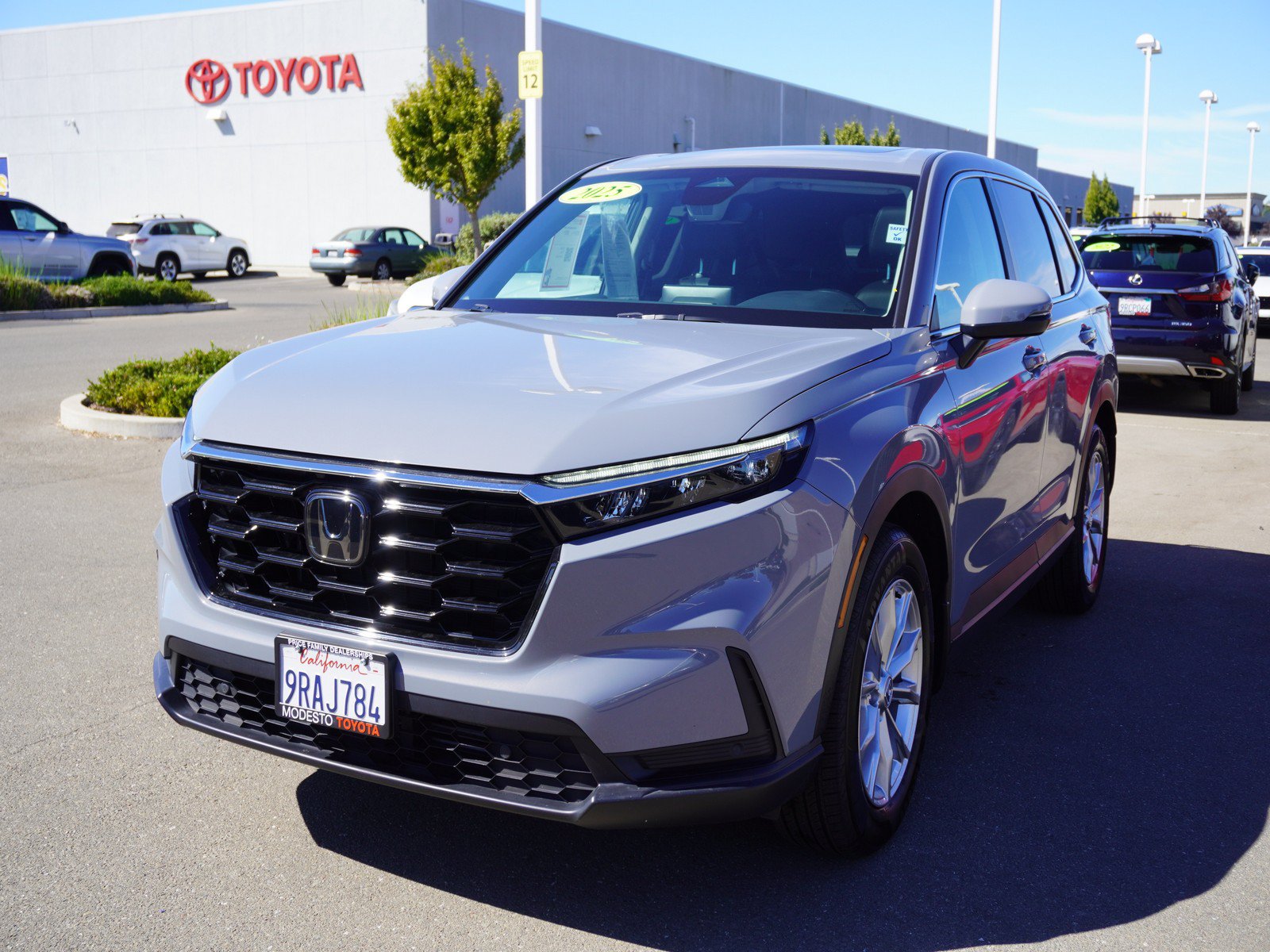 Used 2025 Honda CR-V EX-L image 7