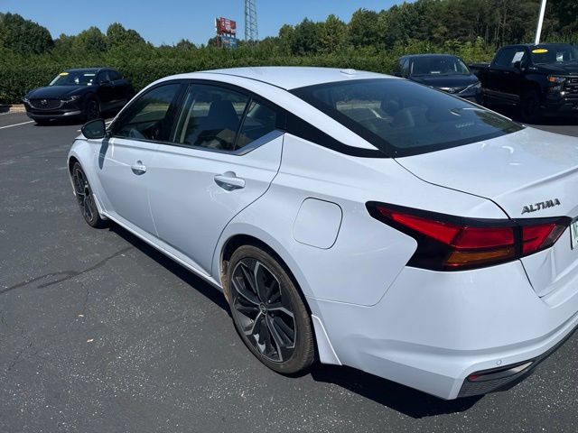 Used 2025 Nissan Altima 2.5 SR w/ SR Premium Package FWD image 8