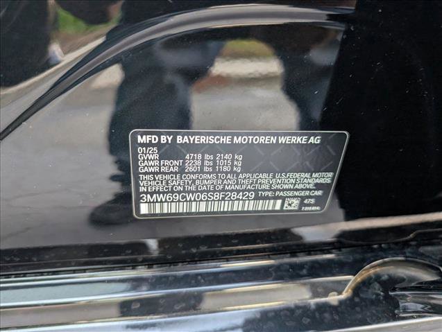 Used 2025 BMW 330i Sedan w/ Premium Package RWD image 21