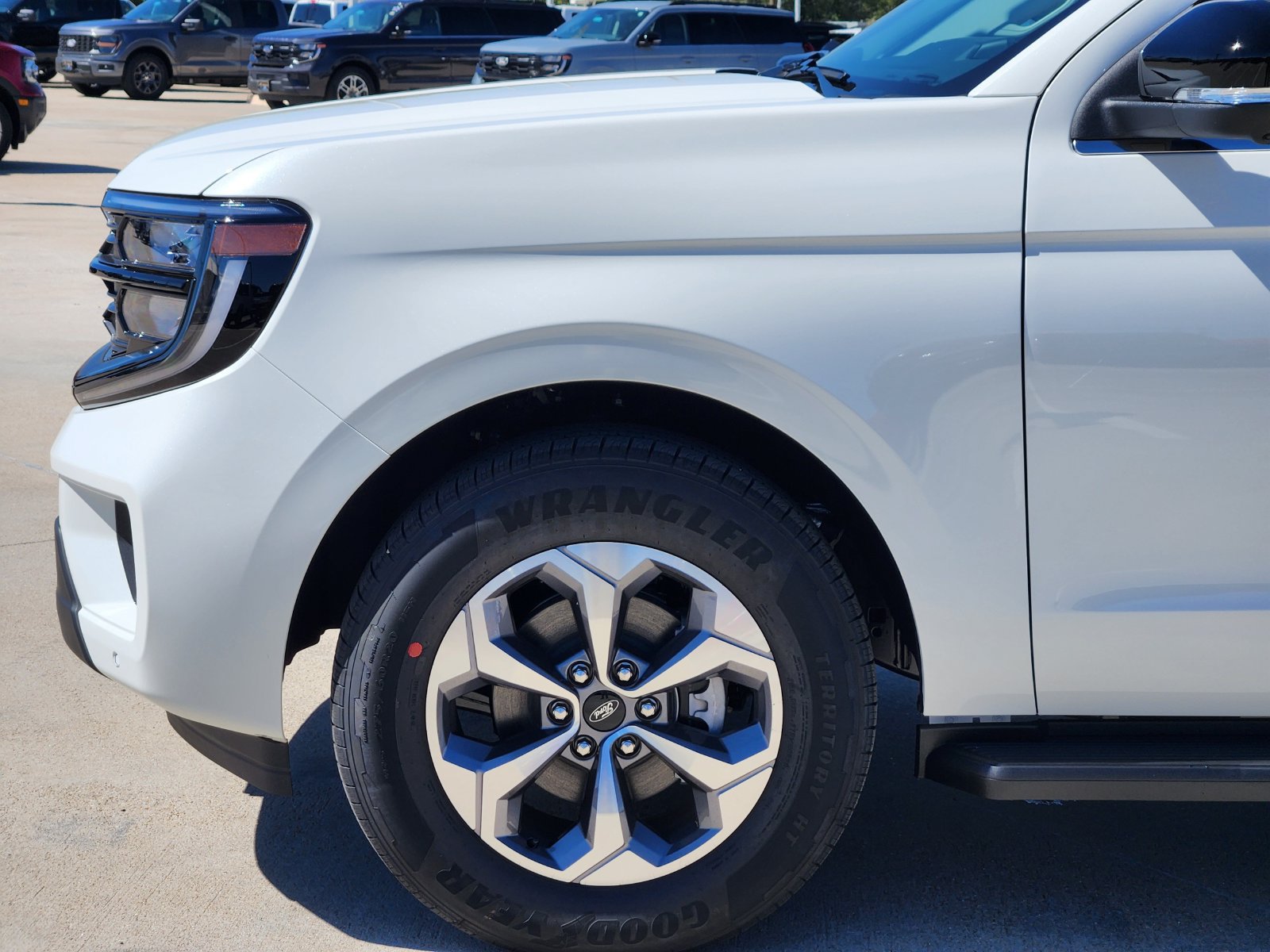 New 2027 Ford Expedition Active RWD image 10