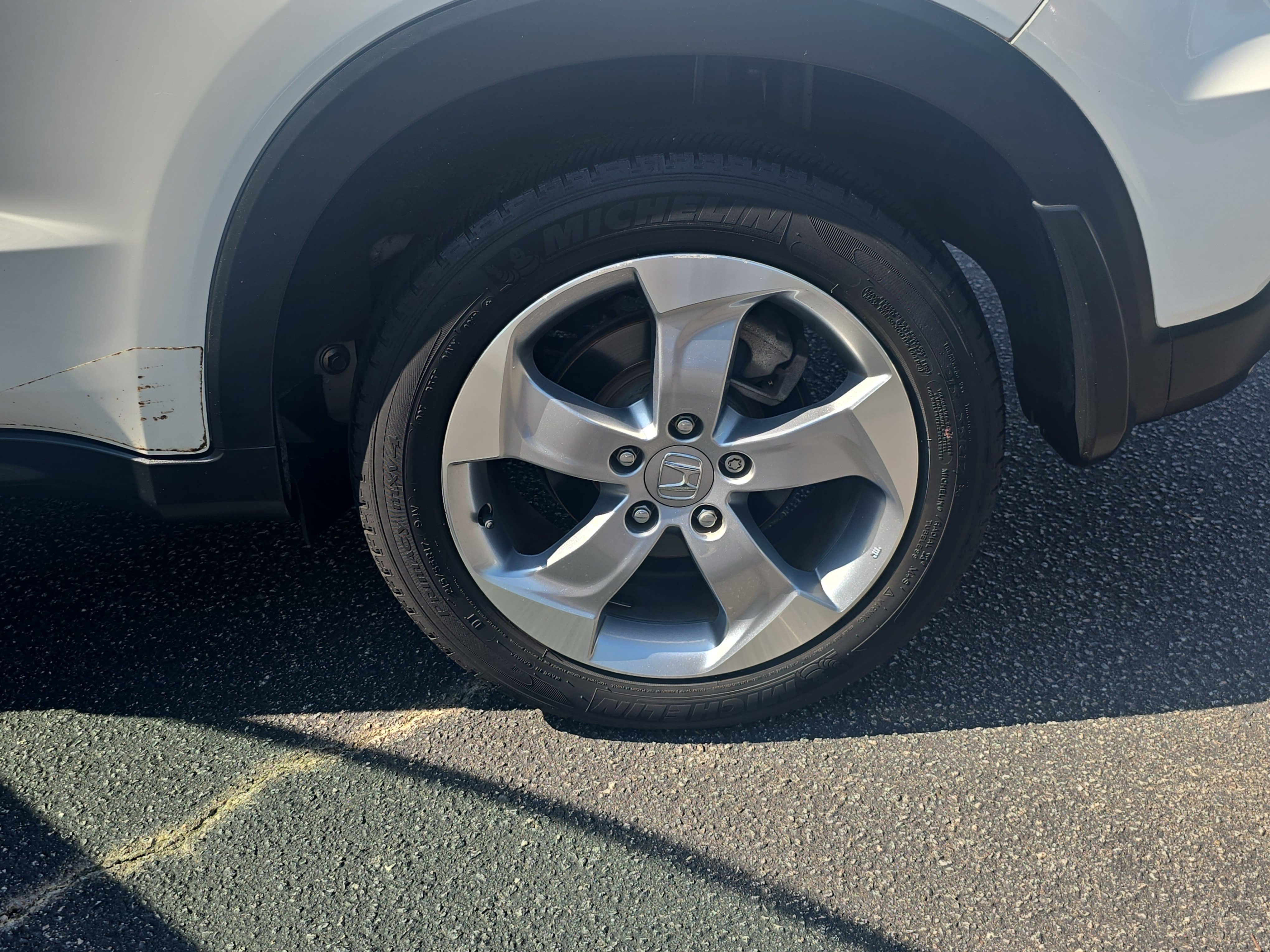 Used 2017 Honda HR-V EX image 33