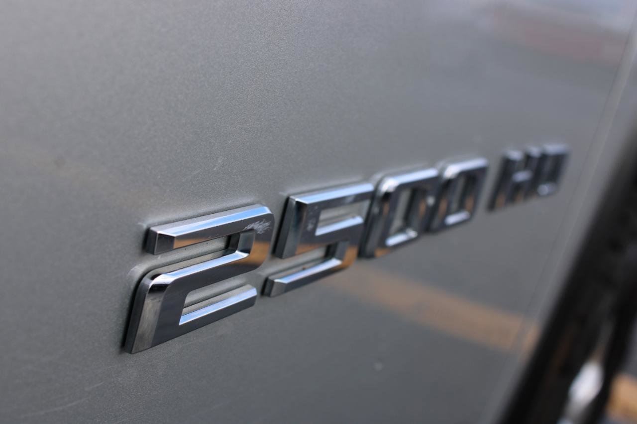 Used 2022 Chevrolet Silverado 2500 LTZ w/ LTZ Convenience Package image 8