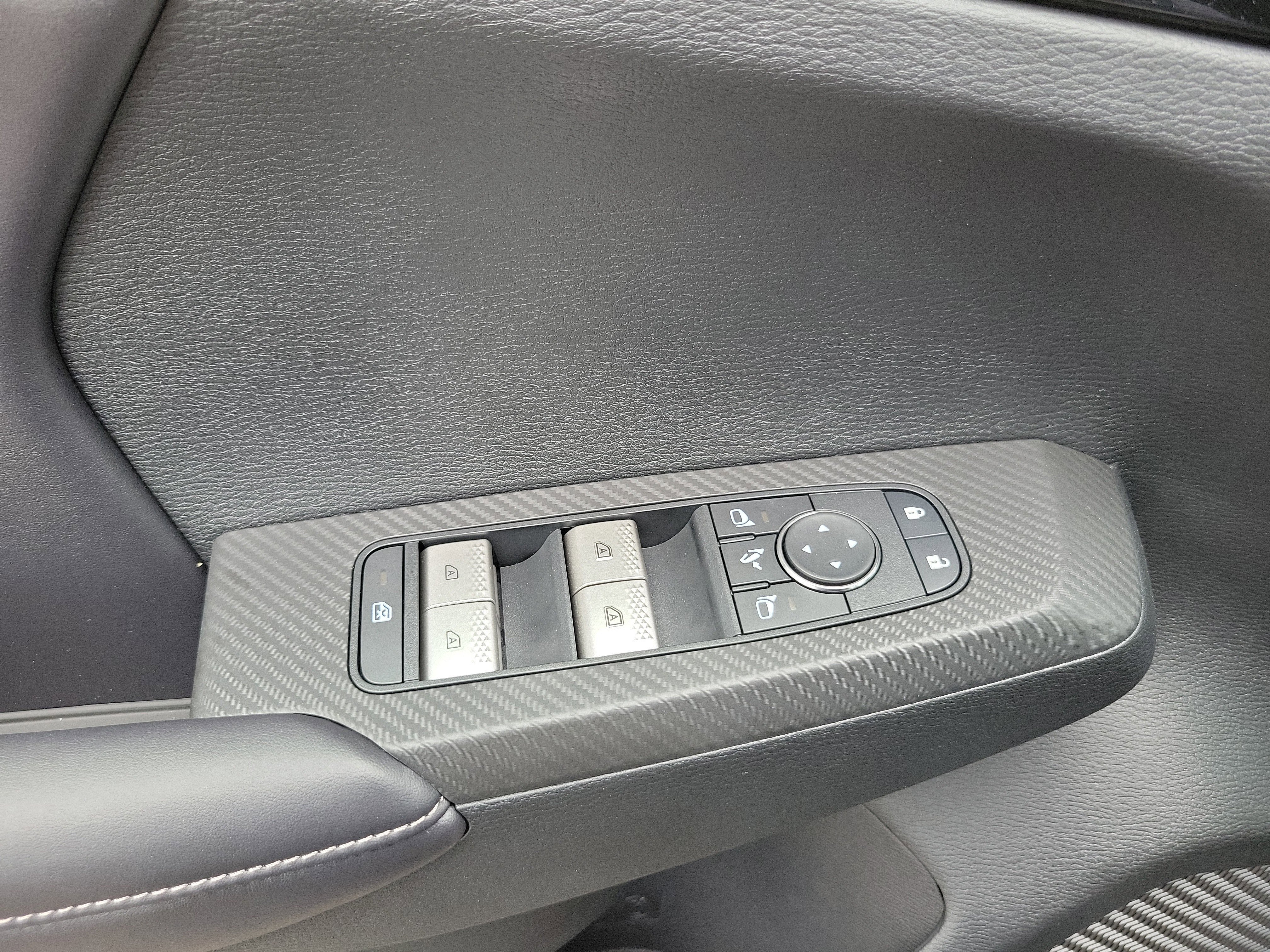 New 2026 Nissan Rogue SL AWD/4WD image 13