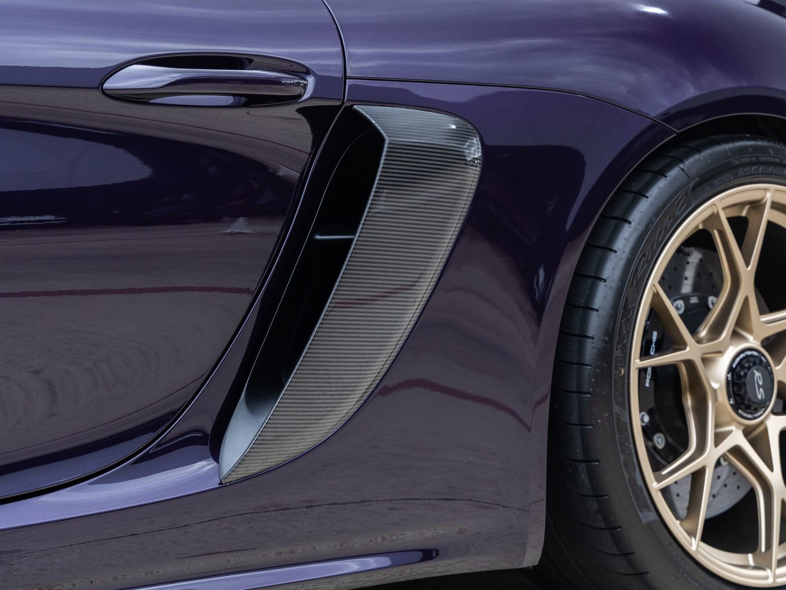 Certified 2025 Porsche 718 Cayman GT4 RS RWD image 24