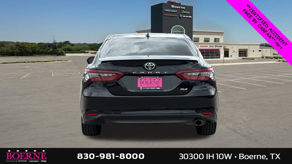 Used 2024 Toyota Camry XLE FWD image 6