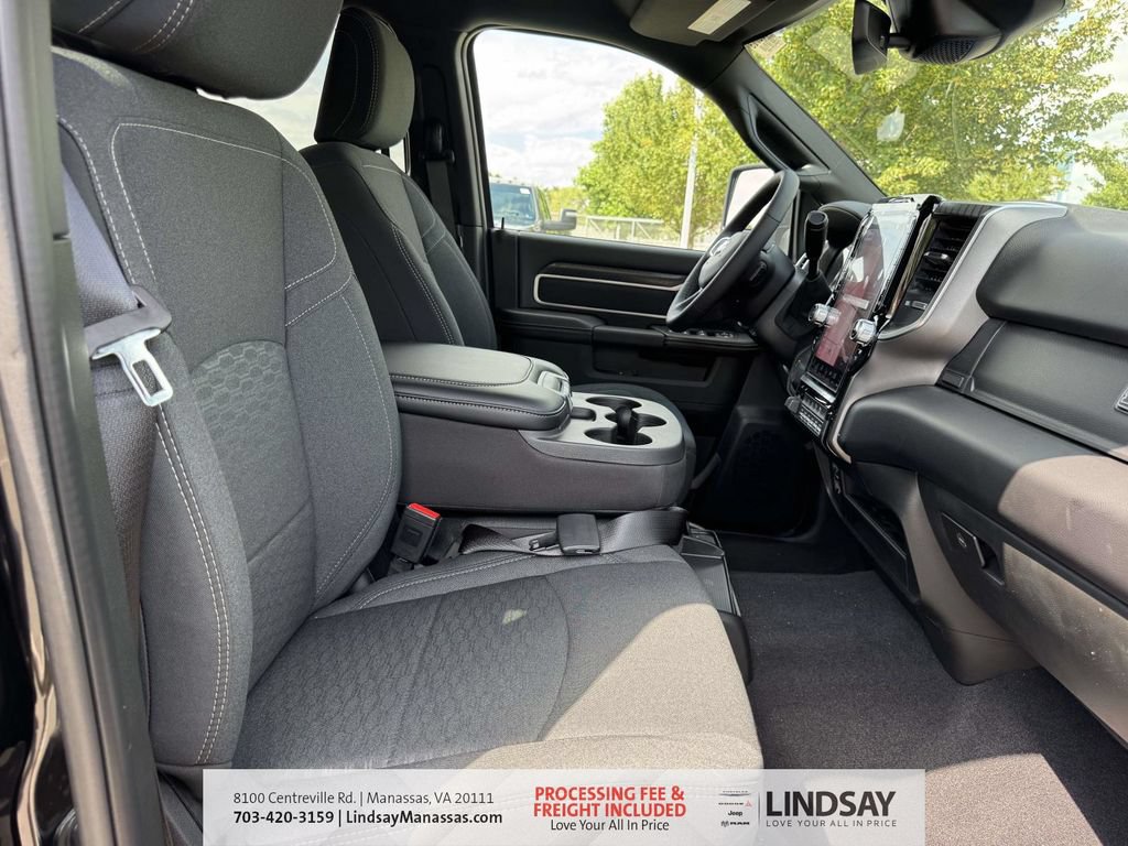New 2026 RAM 2500 Big Horn AWD/4WD image 13
