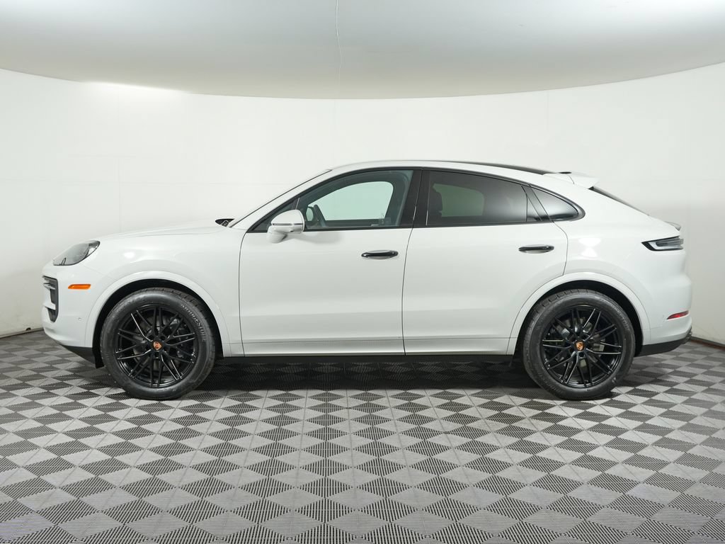 New 2026 Porsche Cayenne Coupe AWD/4WD image 2