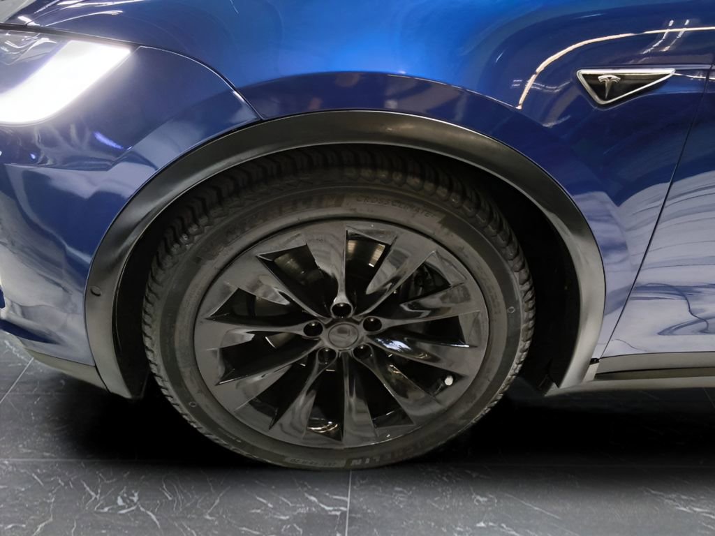 Used 2016 Tesla Model X 75D image 11