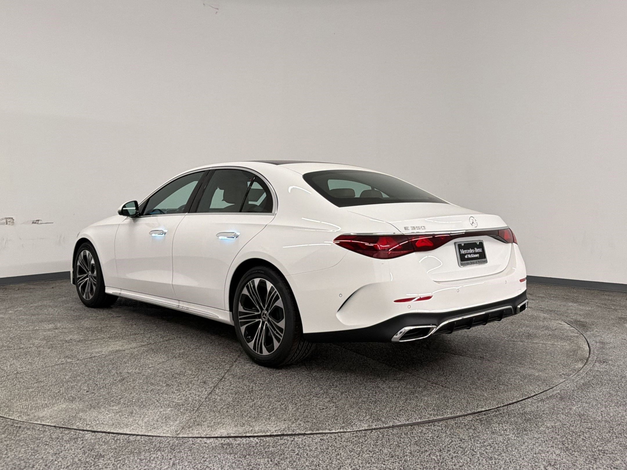 New 2026 Mercedes-Benz E 350 Sedan image 3