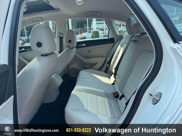 Certified 2023 Volkswagen Jetta SE w/ Panoramic Sunroof Package FWD image 12