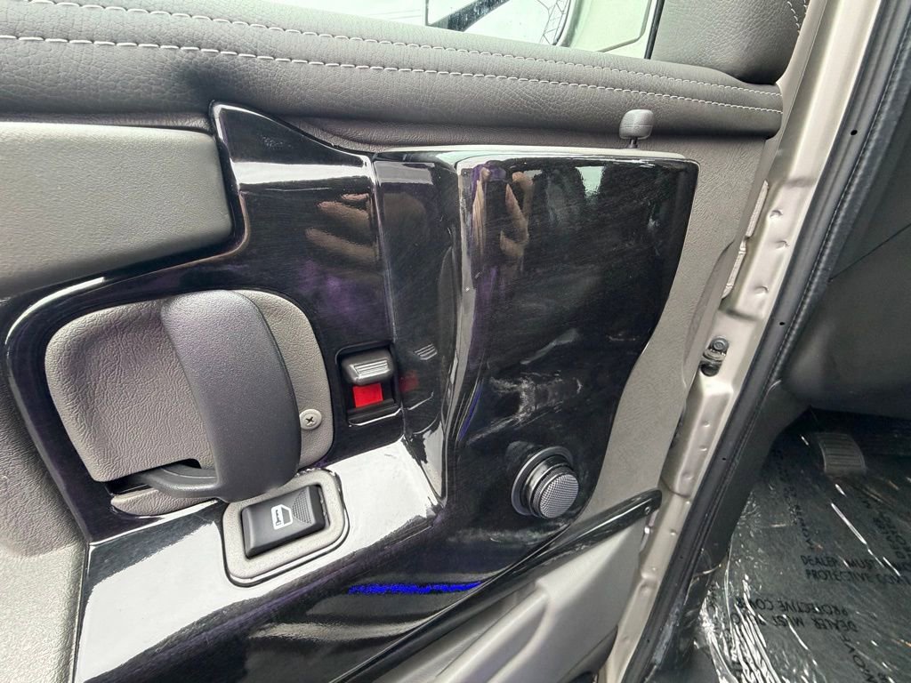 Used 2022 Chevrolet Express 2500 Extended w/ Enhanced Convenience Package image 18