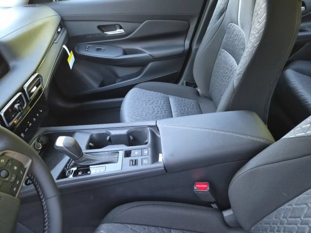New 2026 Nissan Sentra SV w/ SV Convenience Package FWD image 14