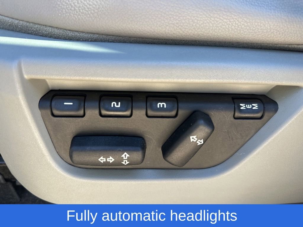 Used 2012 Land Rover LR2 HSE image 13