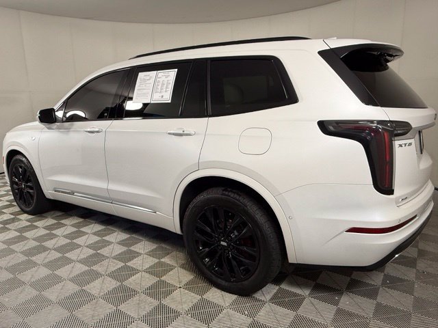 Used 2022 Cadillac XT6 Sport w/ Technology Package AWD/4WD image 5