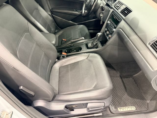 Used 2014 Volkswagen Passat 1.8T Wolfsburg Edition FWD image 31