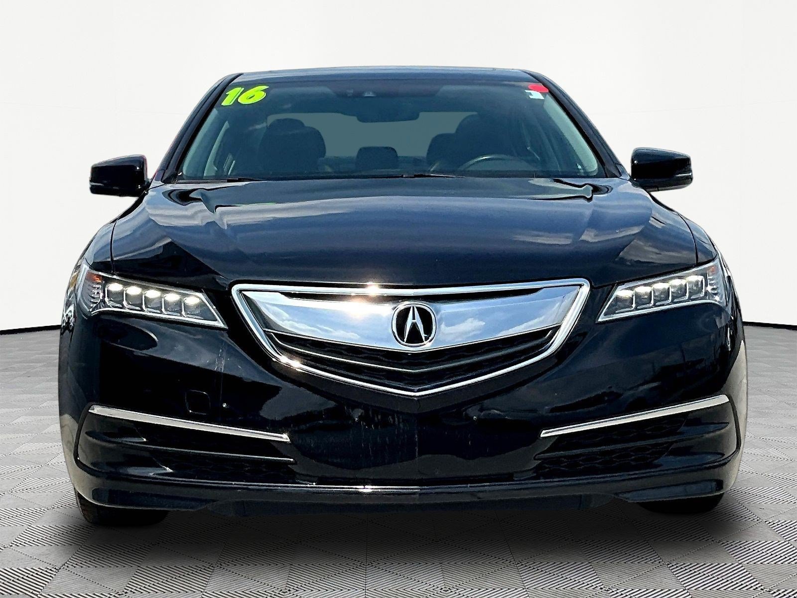 Used 2016 Acura TLX V6 w/ Technology Package FWD image 2