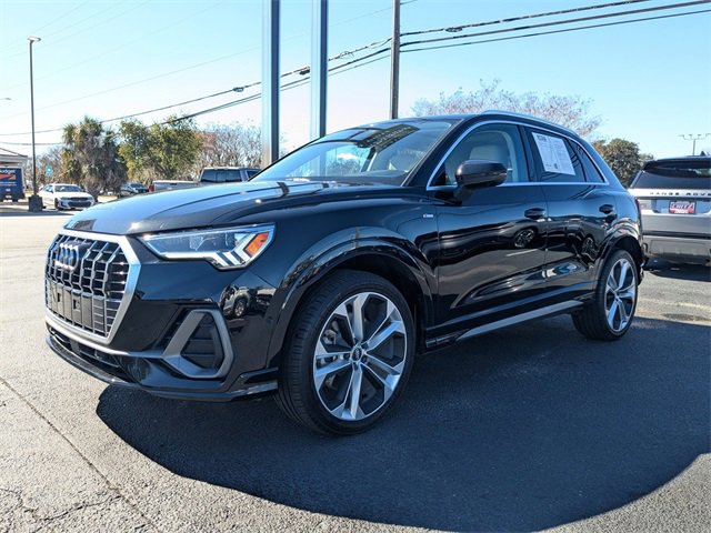 Used 2020 Audi Q3 2.0T Prestige w/ Prestige Package image 9