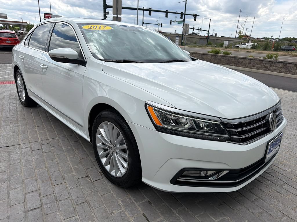 Used 2017 Volkswagen Passat 1.8T SE FWD image 7