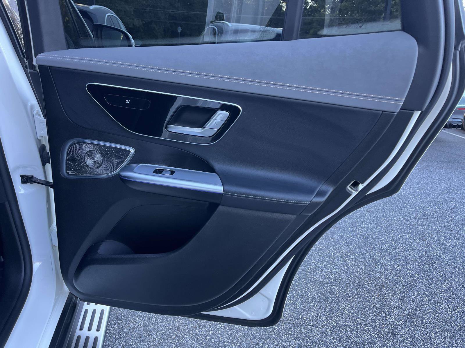 Certified 2023 Mercedes-Benz EQE 500 4MATIC SUV w/ Pinnacle Trim Package image 47