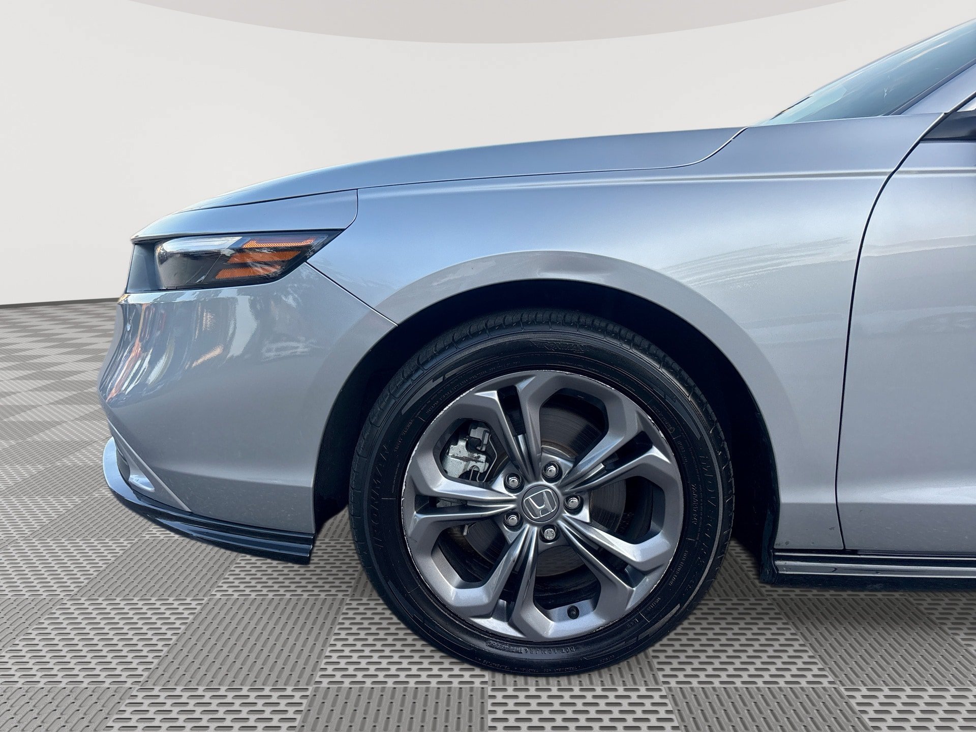 Used 2024 Honda Accord EX-L image 19
