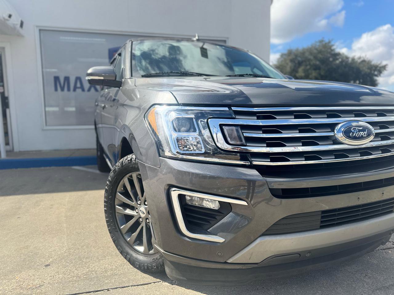 Used 2020 Ford Expedition Limited image 7