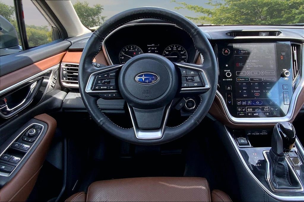 Used 2025 Subaru Outback Touring AWD/4WD image 8