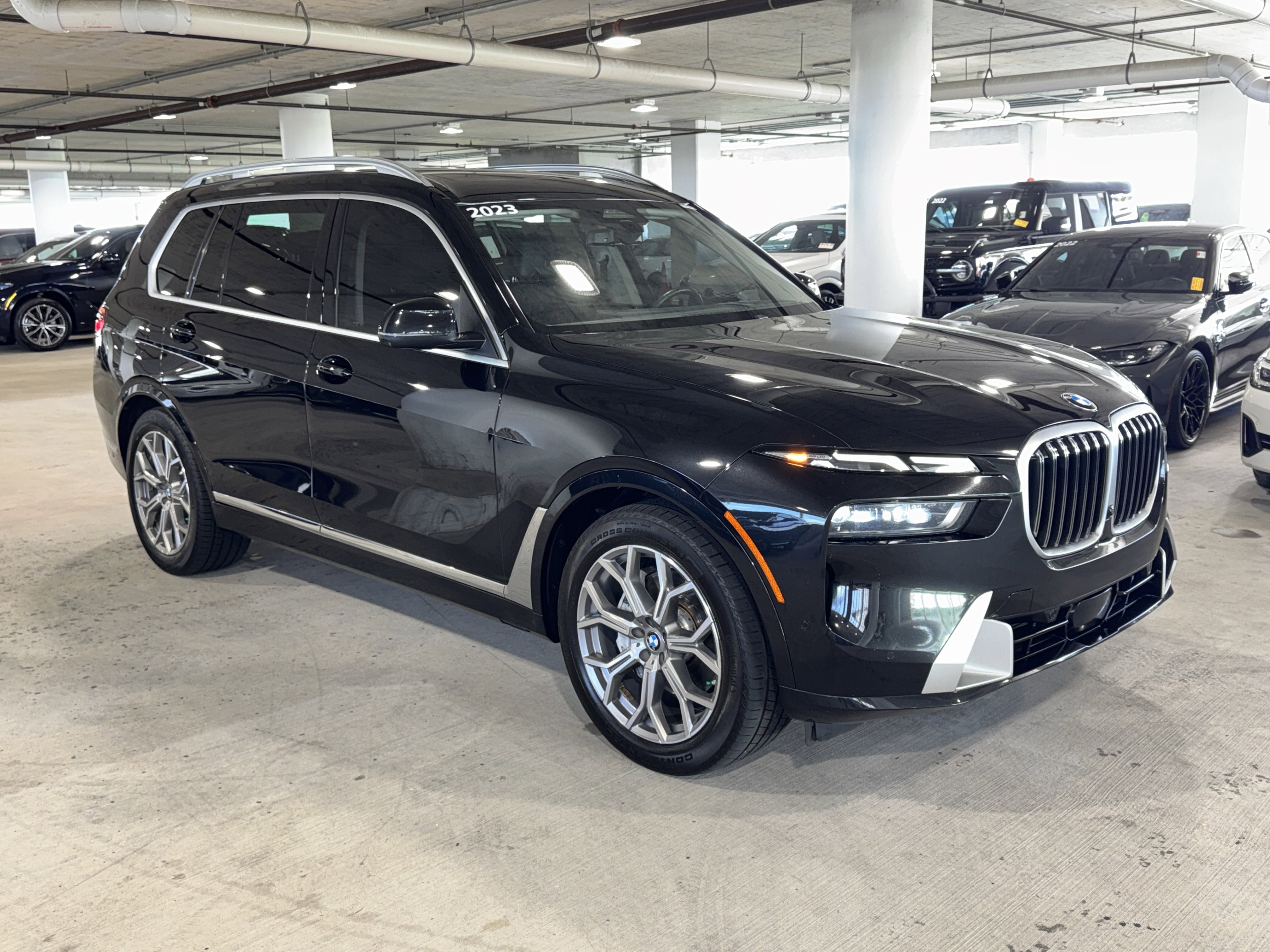 Used 2023 BMW X7 xDrive40i AWD/4WD image 1
