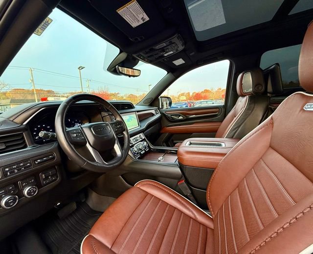 Used 2024 GMC Yukon XL Denali Ultimate image 18