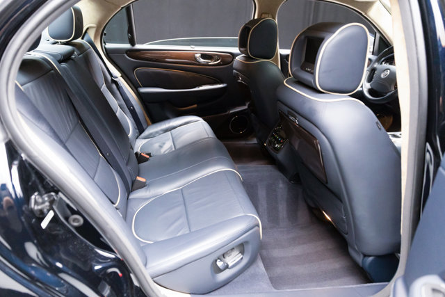 Used 2009 Jaguar XJ Vanden Plas Super V8 Portfolio image 63