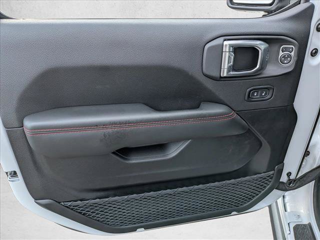 Used 2025 Jeep Gladiator Rubicon AWD/4WD image 11