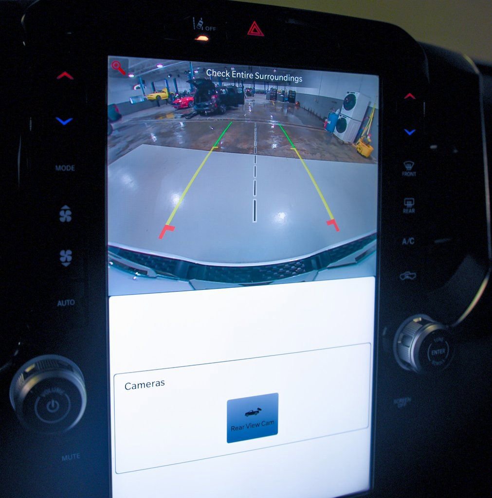 Used 2025 RAM 1500 Laramie w/ Sport Appearance Package image 19