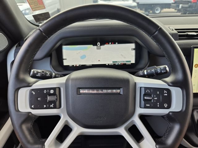 Used 2024 Land Rover Defender 130 X-Dynamic SE AWD/4WD image 26